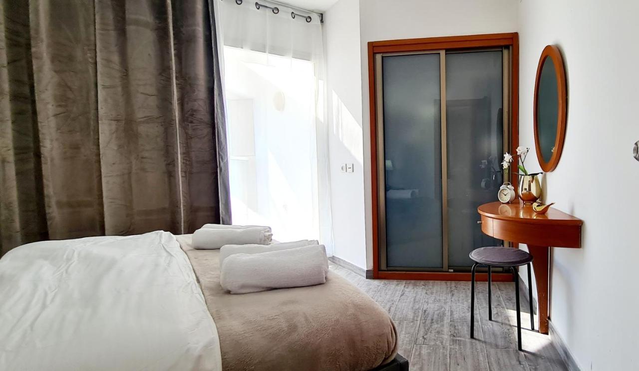 Go To Apartments In Leonardo Bat Yam Esterno foto