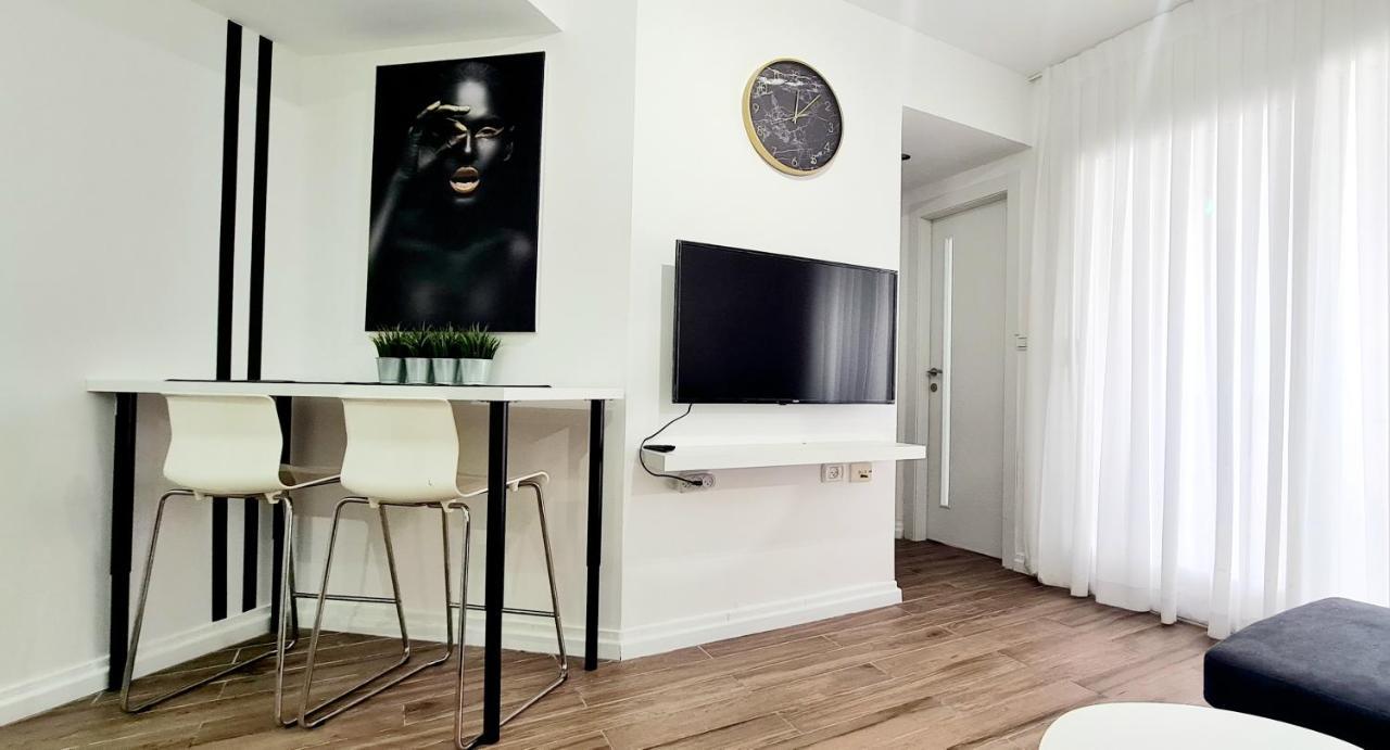 Go To Apartments In Leonardo Bat Yam Esterno foto