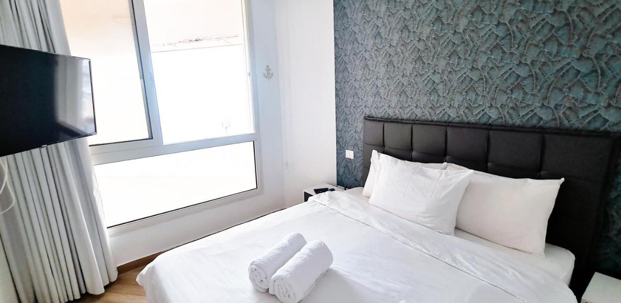 Go To Apartments In Leonardo Bat Yam Esterno foto