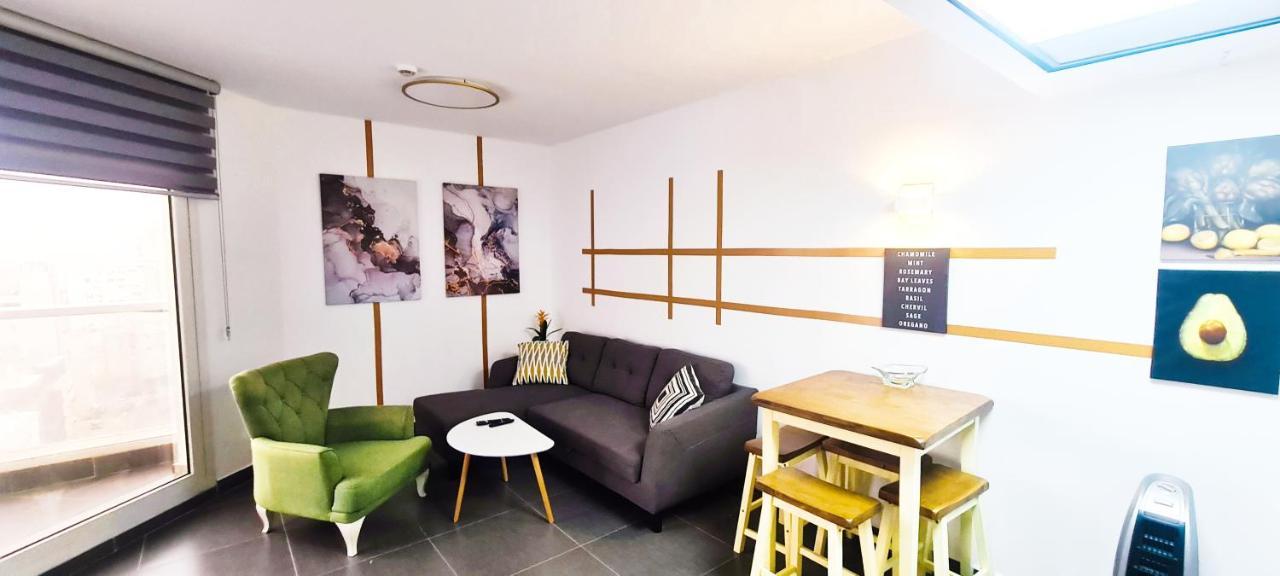 Go To Apartments In Leonardo Bat Yam Esterno foto