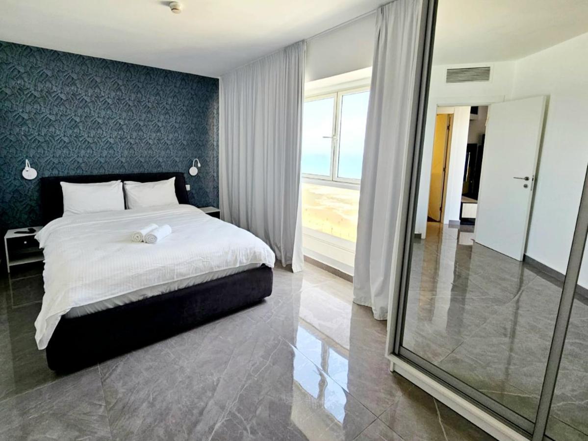 Go To Apartments In Leonardo Bat Yam Esterno foto