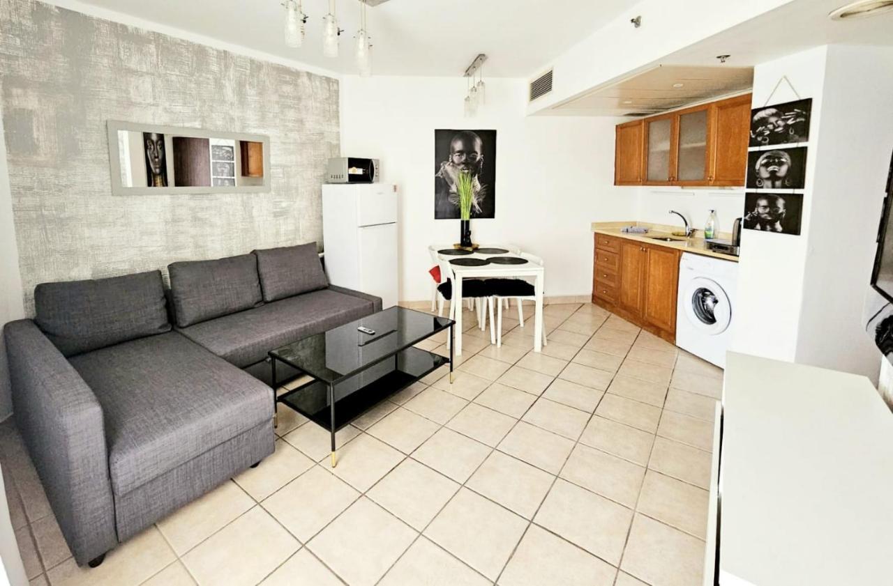 Go To Apartments In Leonardo Bat Yam Esterno foto