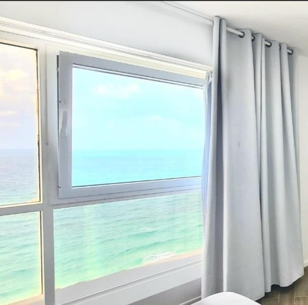 Go To Apartments In Leonardo Bat Yam Esterno foto