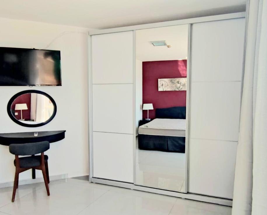 Go To Apartments In Leonardo Bat Yam Esterno foto