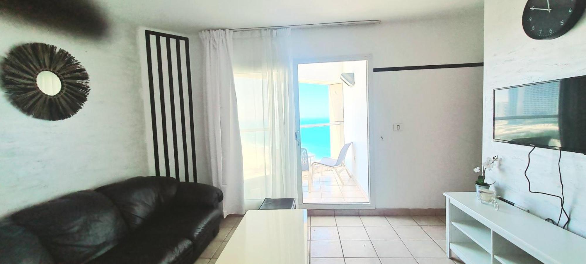 Go To Apartments In Leonardo Bat Yam Camera foto