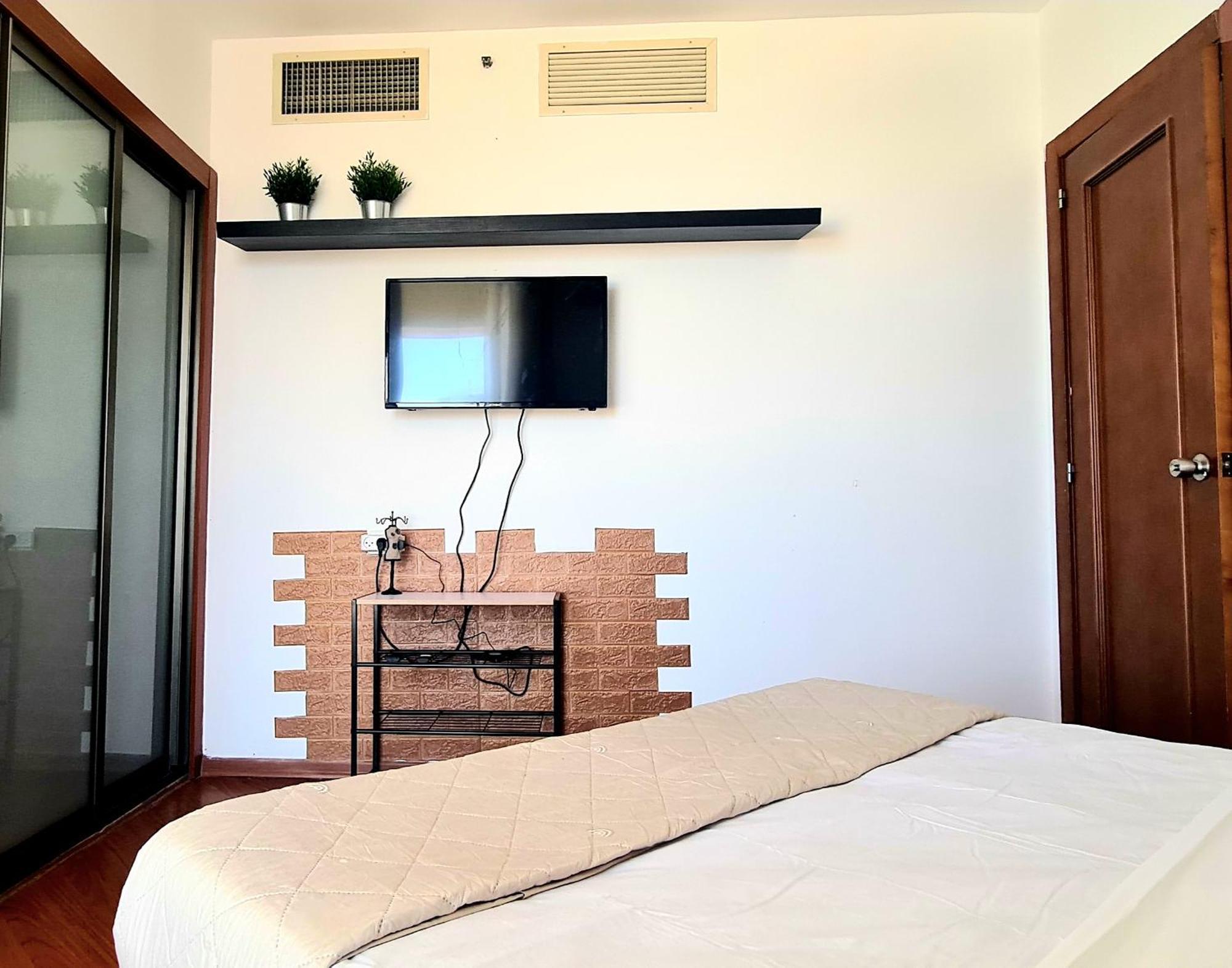 Go To Apartments In Leonardo Bat Yam Camera foto