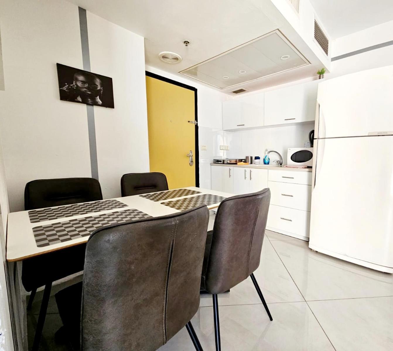 Go To Apartments In Leonardo Bat Yam Esterno foto