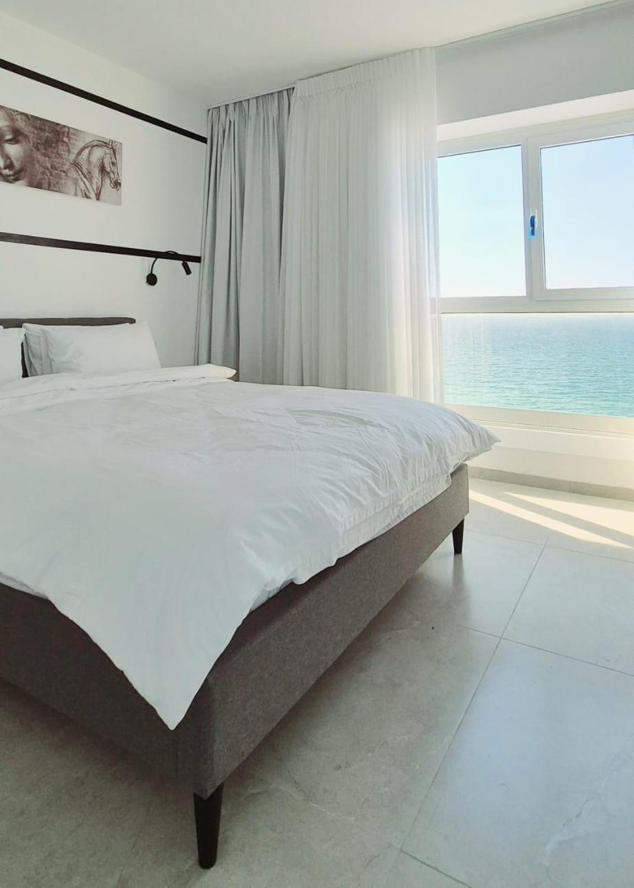 Go To Apartments In Leonardo Bat Yam Camera foto