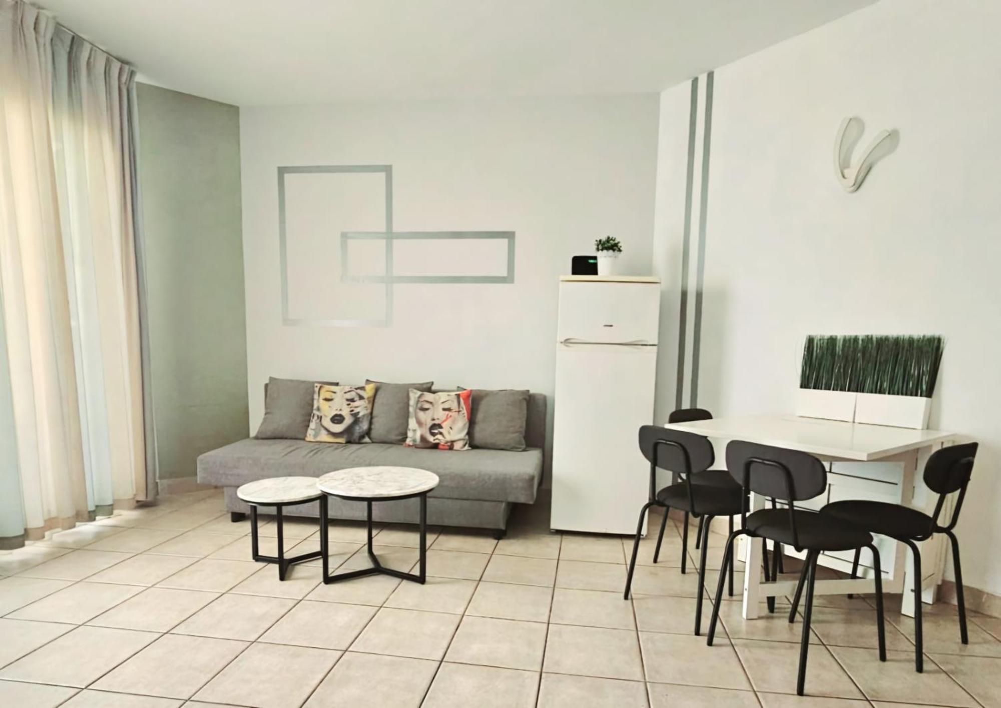 Go To Apartments In Leonardo Bat Yam Camera foto